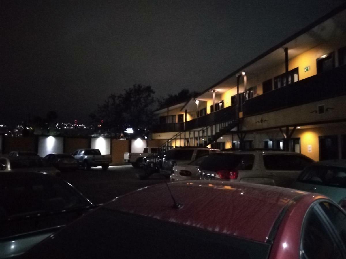 Hotel Coronado Chapultepec  Екстериор снимка